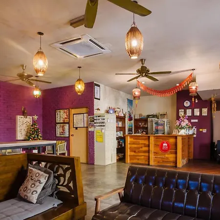 The Explorers Guesthouse And Hostel-2